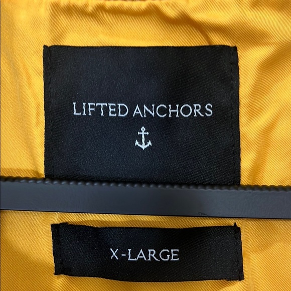 Tan Bomber Jacket with Minimalist Design - Picture 3 of 8
